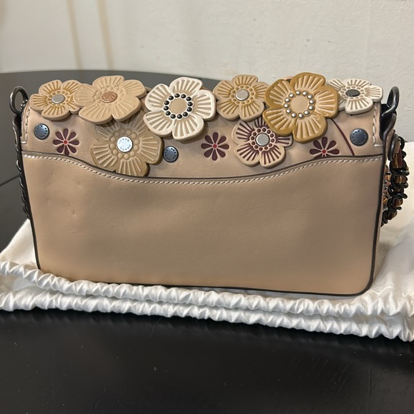 Coach Dinky Tea Rose Crossbody 38197 - Picture 5 of 14